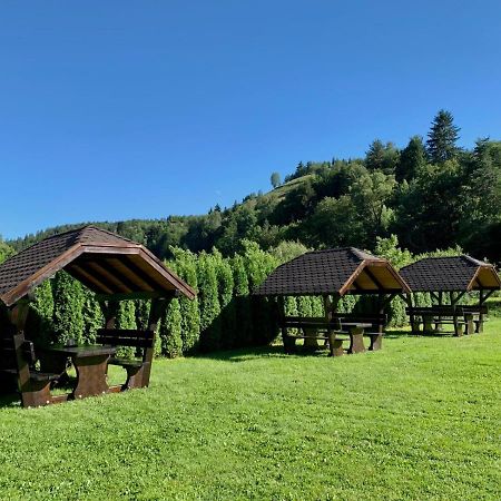 Flori De Mar Poiana Mărului Exterior foto