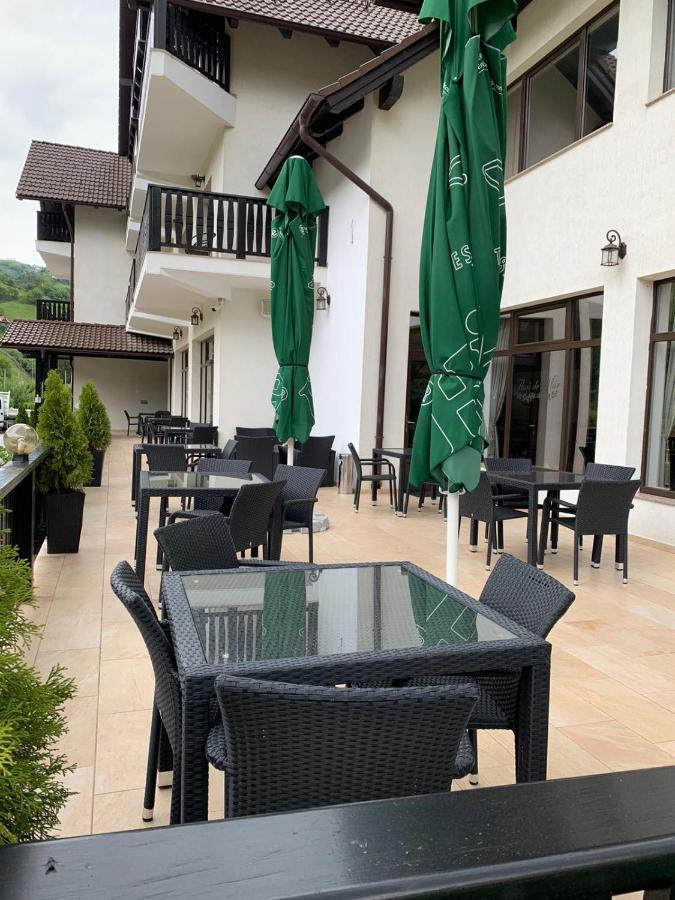 Flori De Mar Poiana Mărului Exterior foto