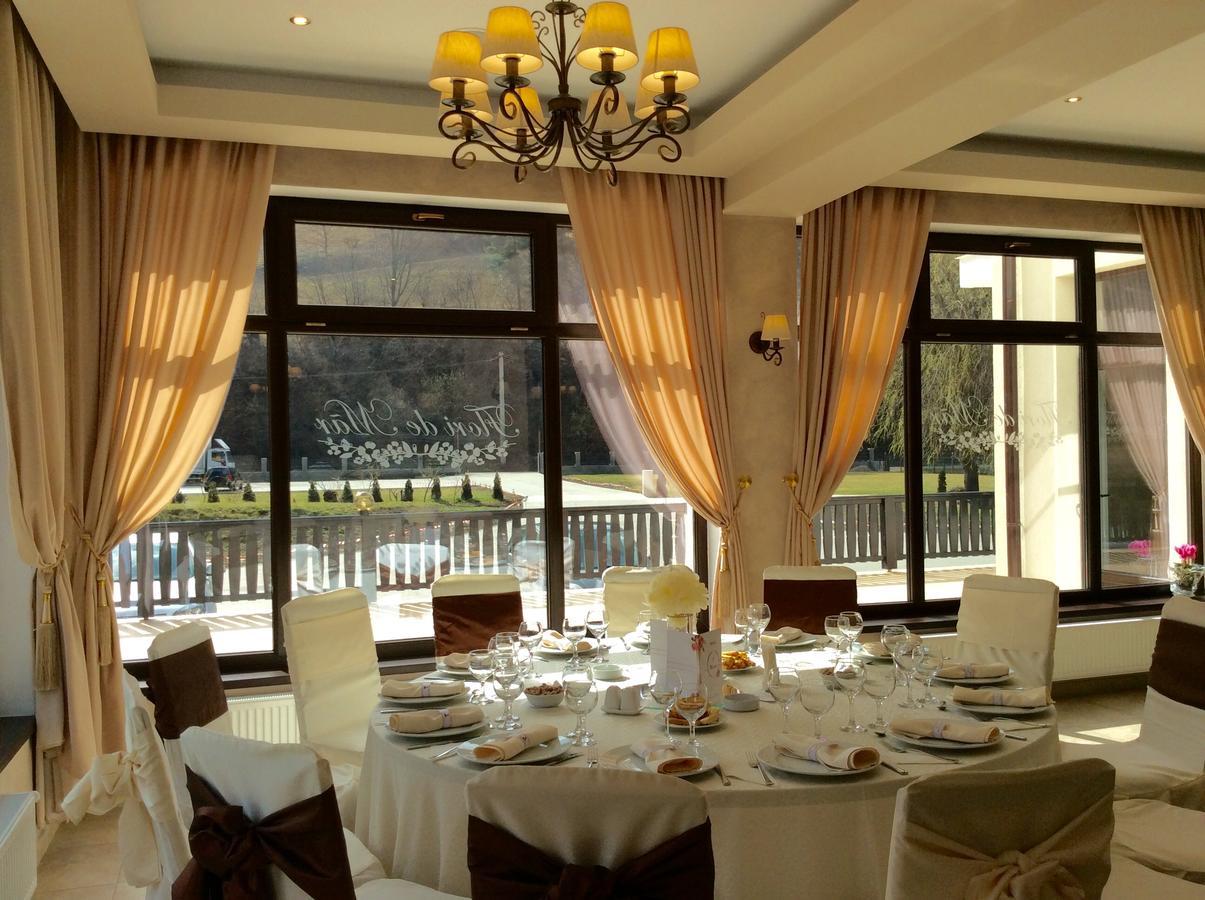 Flori De Mar Poiana Mărului Exterior foto