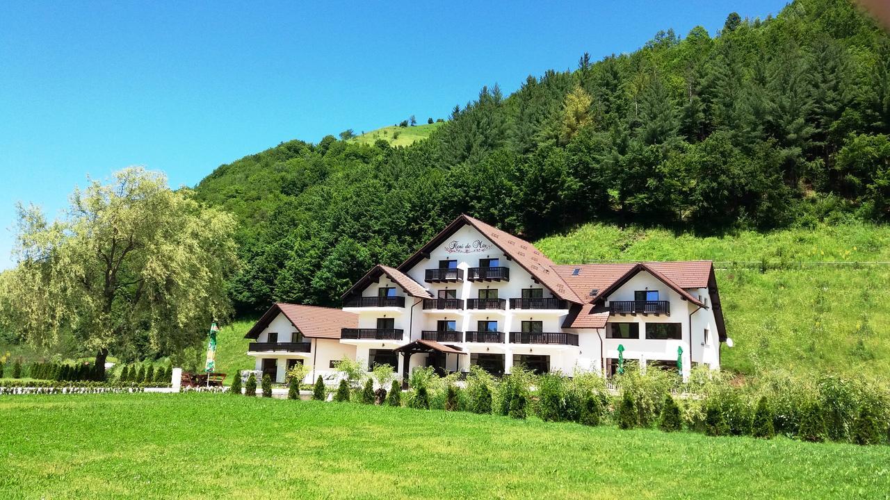 Flori De Mar Poiana Mărului Exterior foto
